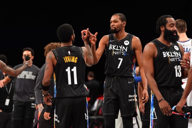 特里：帕尔默是世界上最好的10号位，他是防守球员的噩梦（特里称帕尔默为当今最佳10号，后卫的噩梦）