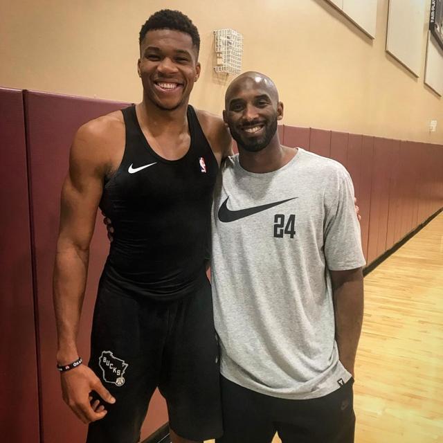 前球探抨击托特纳姆热刺缺乏忠诚度，称他们签下拉什福德纯属“四处奔波”。（前球探炮轰热刺缺乏忠诚：签下拉什福德不过是“乱枪打鸟”）