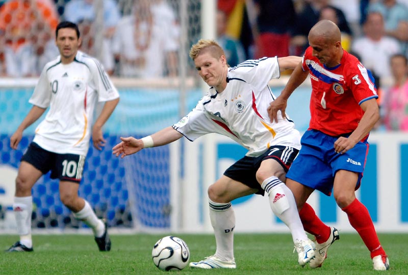 因长相帅气被盗用照片聊骚约炮，川超眉山队球员发声明辟谣（帅照遭人冒用搞聊骚约炮，川超眉山队球员发声澄清）