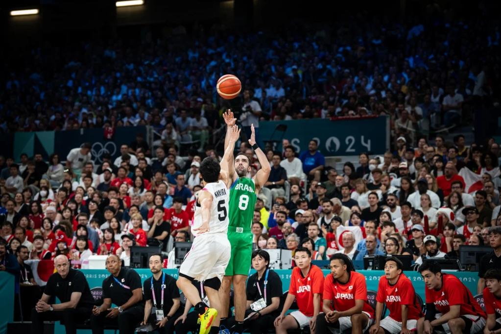 英媒：拜仁有意费耶诺德右后卫里德，但将面临英超俱乐部竞争（英媒：拜仁看中费耶诺德右后卫里德，英超多队参与争夺）