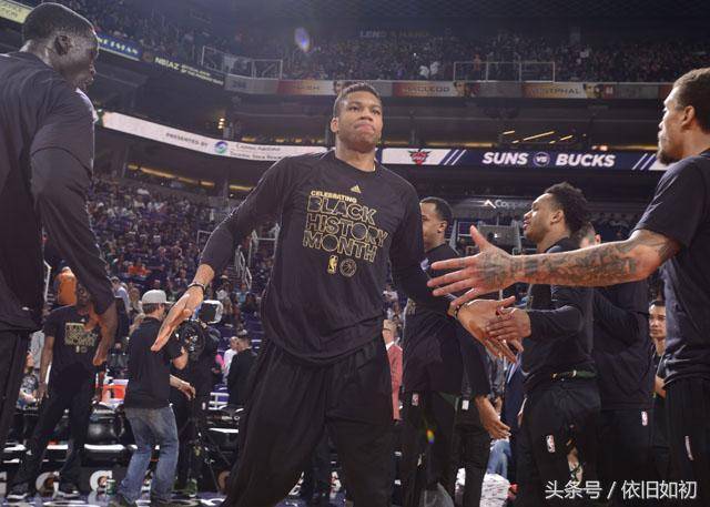 杨瀚森首发出战19分钟贡献4分5板2助（杨瀚森先发出场19分钟，拿到4分5篮板2助攻）