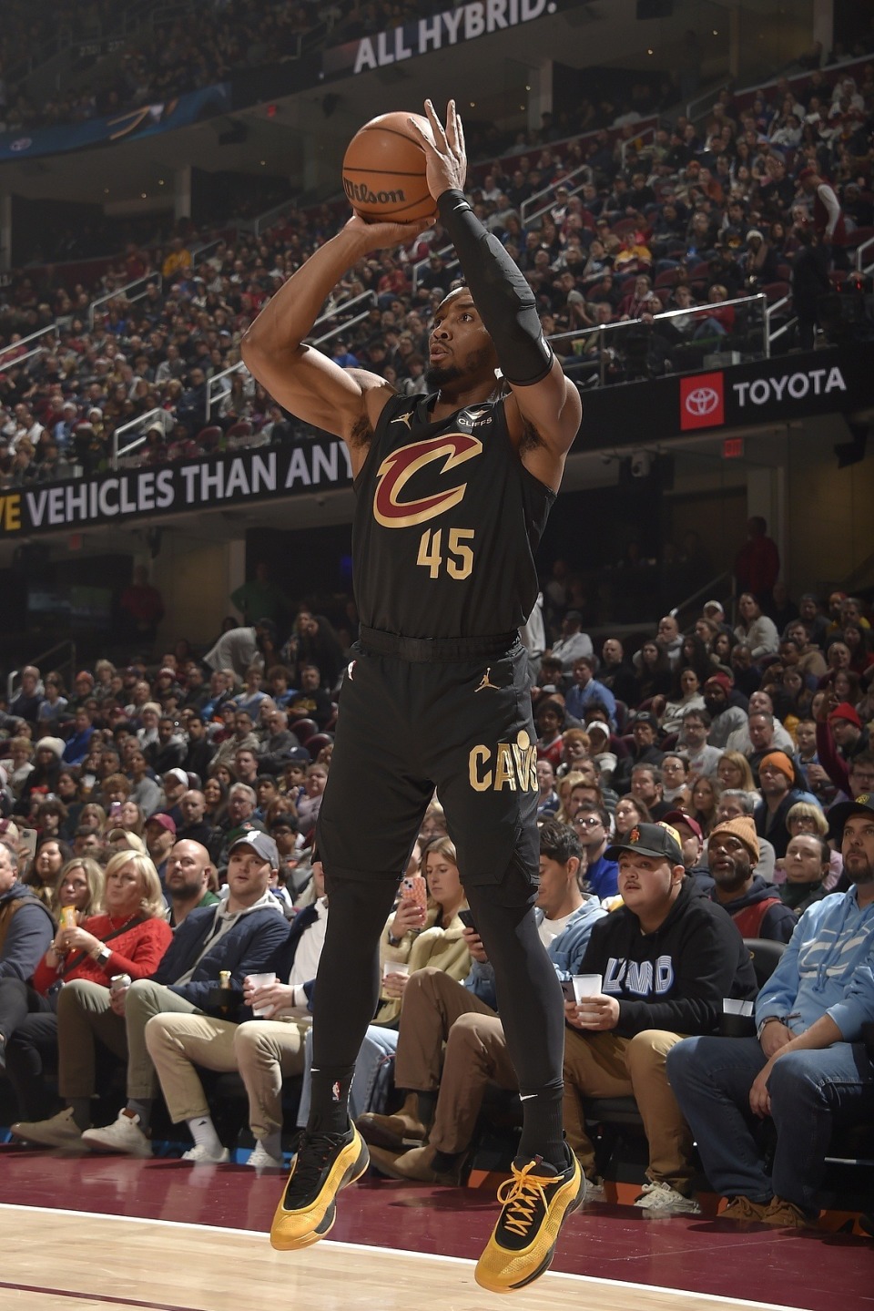 半场战报：巴列卡诺1-0瓦伦西亚，诺贝尔-门迪建功（半场速报：巴列卡诺1-0领先瓦伦西亚，诺贝尔-门迪破门）