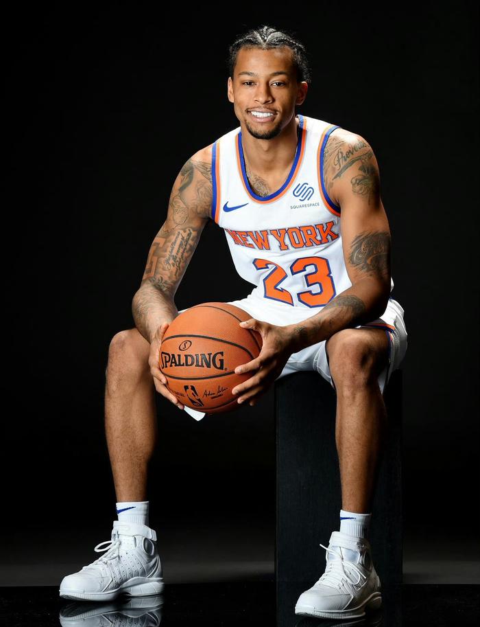 穿针引线！高诗岩突破送击地妙传 克里斯起飞暴扣打进加罚