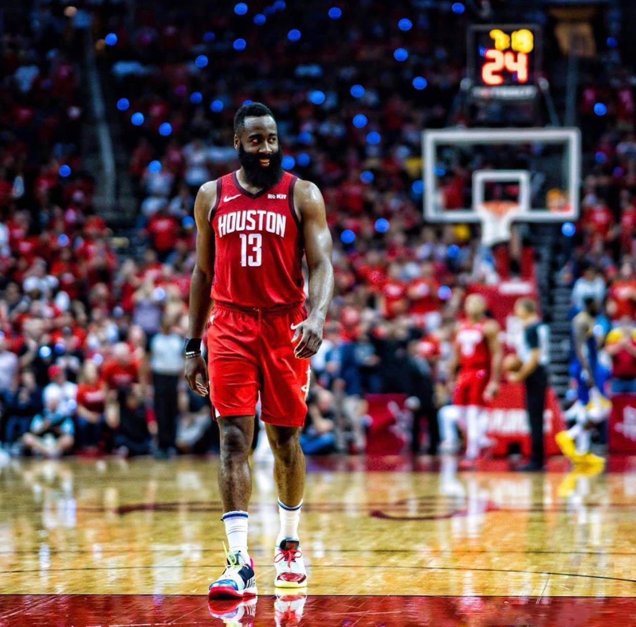 拉波尔塔：哈维站队丰特并未让我感觉意外，他们过去就有关系（拉波尔塔：哈维支持丰特并不意外，他们此前就有联系）