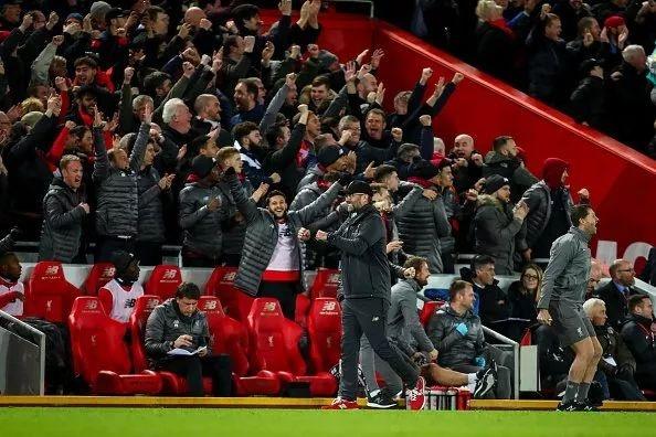 足球位置选择全指南（如何找到你的最佳足球位置）