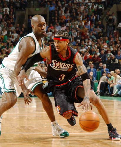 维尔茨在德国队6场1球2助攻，参与进球数与在利物浦16场持平（维尔茨为德国队6战1球2助，参与进球与在利物浦16场持平）