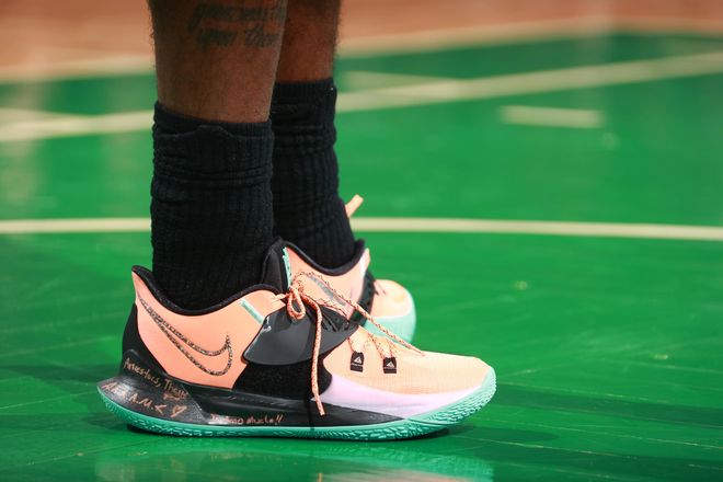 米体：米兰冬窗计划补强中锋、中卫，正关注佩莱格里诺、弟媳（米体：米兰冬窗欲引进中锋与中卫，重点考察佩莱格里诺和蒂亚戈-席尔瓦）