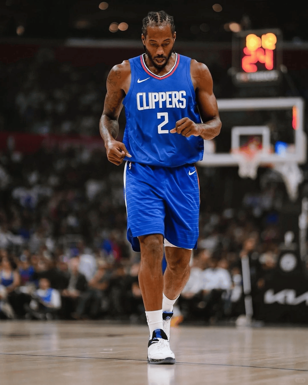 克罗斯谈皇马现状：不要总谈过去，我不需要别人说我想你（克罗斯谈皇马近况：别老提过去，我不需要听到'想你）