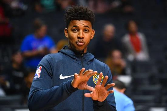 TA分析英格兰目前阵容：球队中轴线十分豪华，但替补深度不足（TA评点英格兰阵容：中轴豪华，替补深度欠佳）