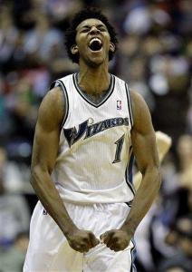 赖斯称阿森纳近3年表现配得上冠军，夺冠才能平息质疑（赖斯：阿森纳近三年有冠军成色，夺冠方可平息外界质疑）