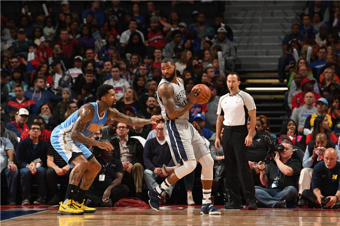 巴萨官方：欧冠对法鹰将检查穿客队球衣者身份，排除非法购票（巴萨通告：欧冠战法鹰将核验身着客队球衣者身份，杜绝非法购票）