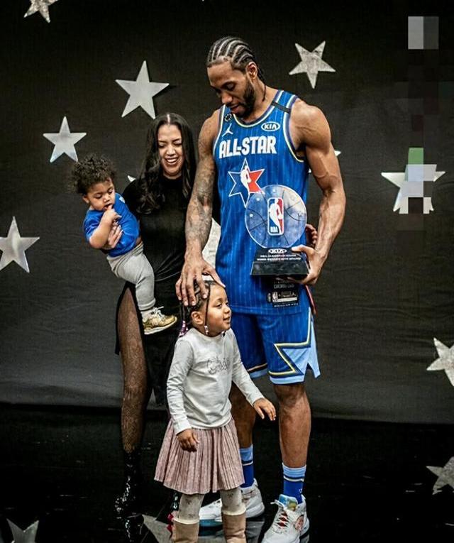 队报：巴黎在考虑引进一名右路后防多面手，有意埃里克-加西亚（队报：巴黎瞄准右路防线多面手，目标埃里克-加西亚）