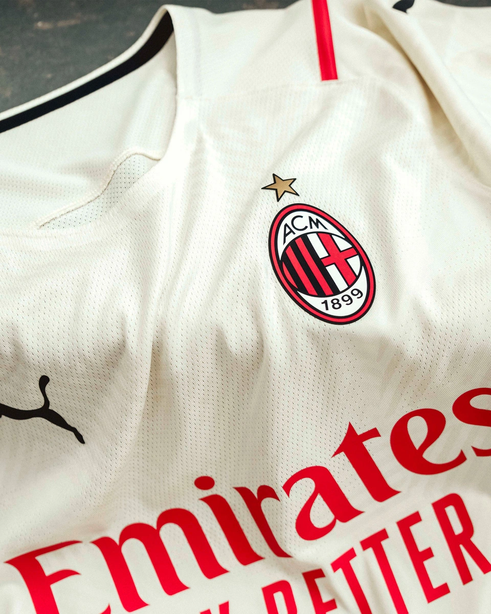 篮球湖人核心球员防守数据提升（湖人队核心球员防守数据显著改善）