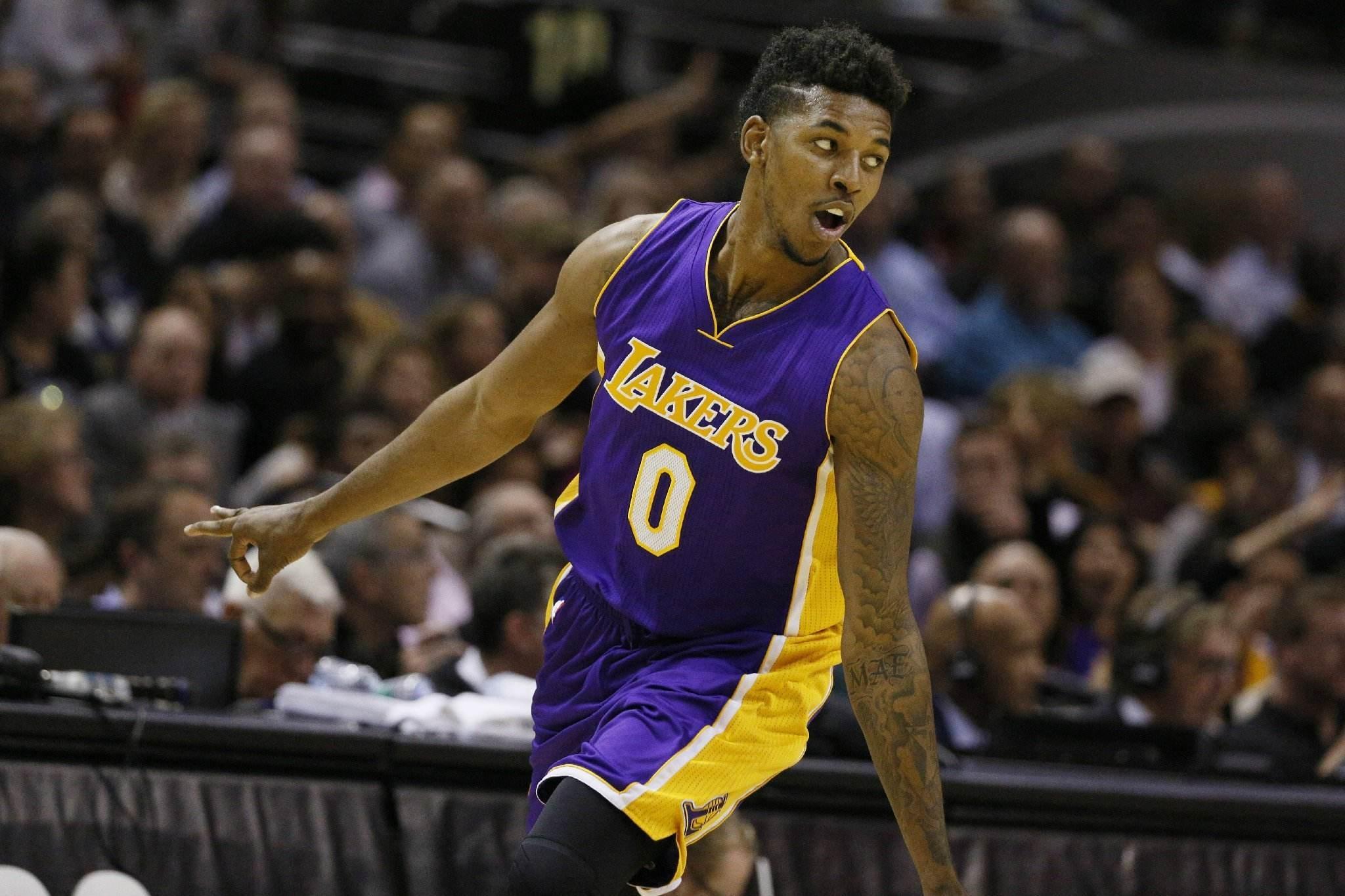 篮球体能训练全指南（篮球体能训练全攻略）