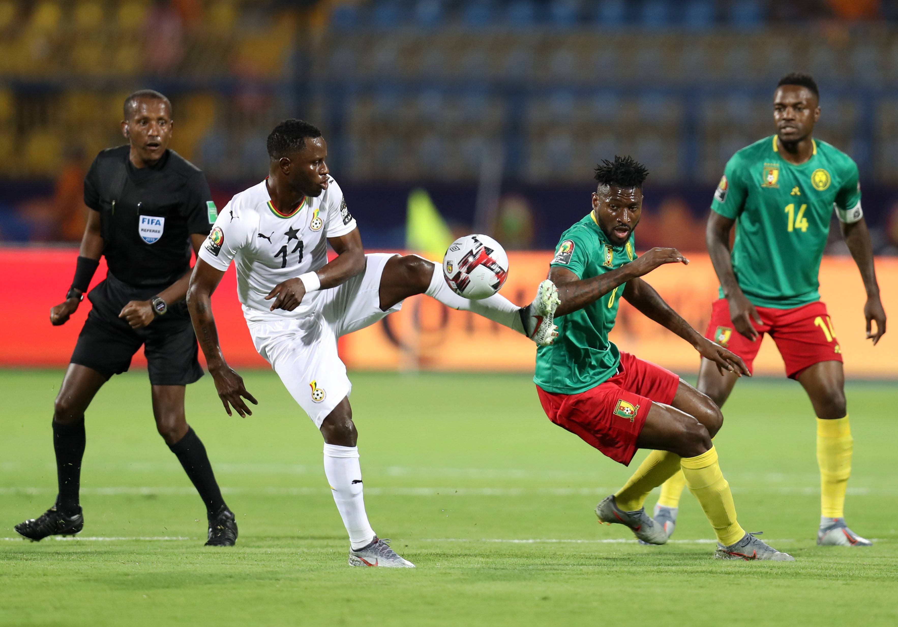 五大联赛每90分钟抢断榜：卡塞米罗居首，亚当斯、盖耶二三位.